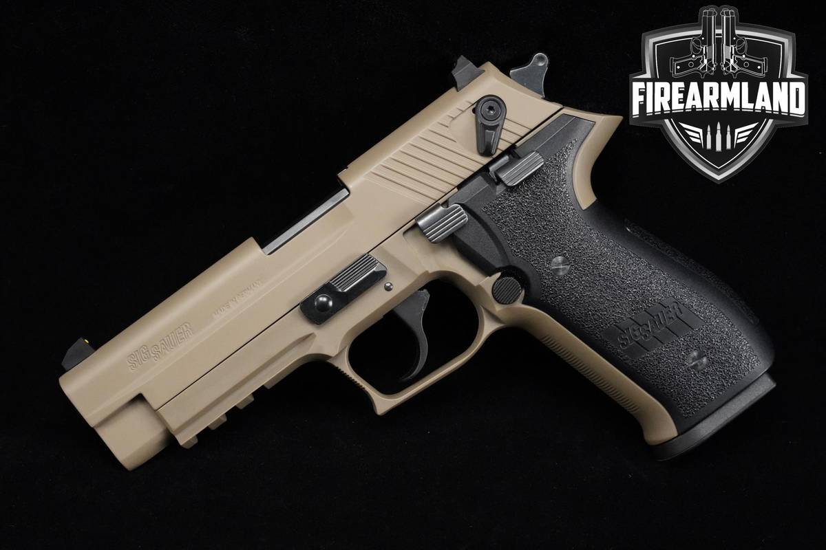 Sig Sauer Mosquito 22LR 3.9" FDE Sig-Sauer Mosquito +3 MAGS & ORIG BOX