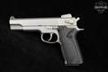 Smith & Wesson (S&W) Model 1006 3rd Generation 10mm Stainless in Very Good Condition Image 5
