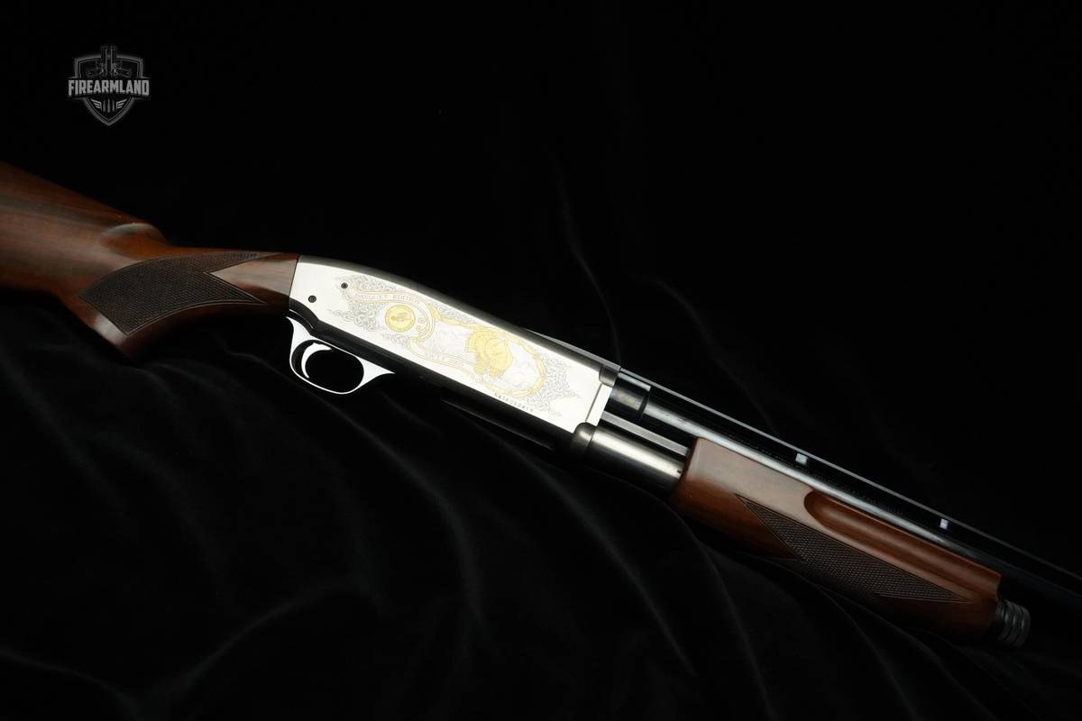 Commemorative Browning 2005 BPS NWTF Field 12-gauge 3" Browning 12ga 26" VR