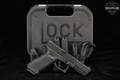Glock G22 Gen4 .40 S&W Black in Excellent Condition Image 2