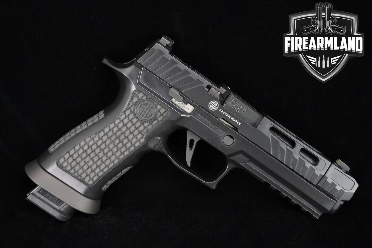Sig Sauer P320 Spectre Comp Blackout 9mm Sig-Sauer P320-Spectre-Comp +CASE