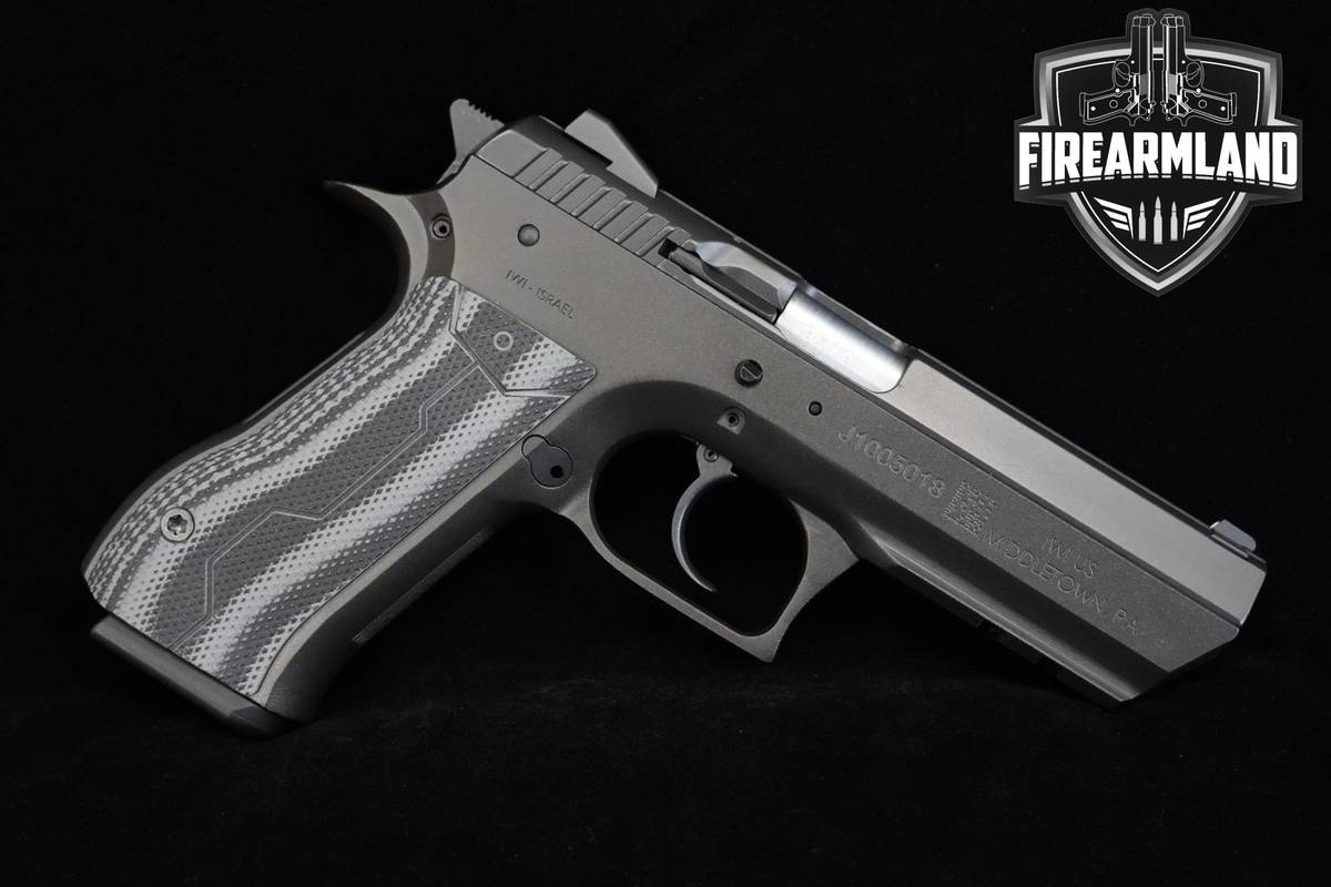 IWI Jericho 941 9mm IWI Jericho-941 +2 MAGS & ORIG CASE