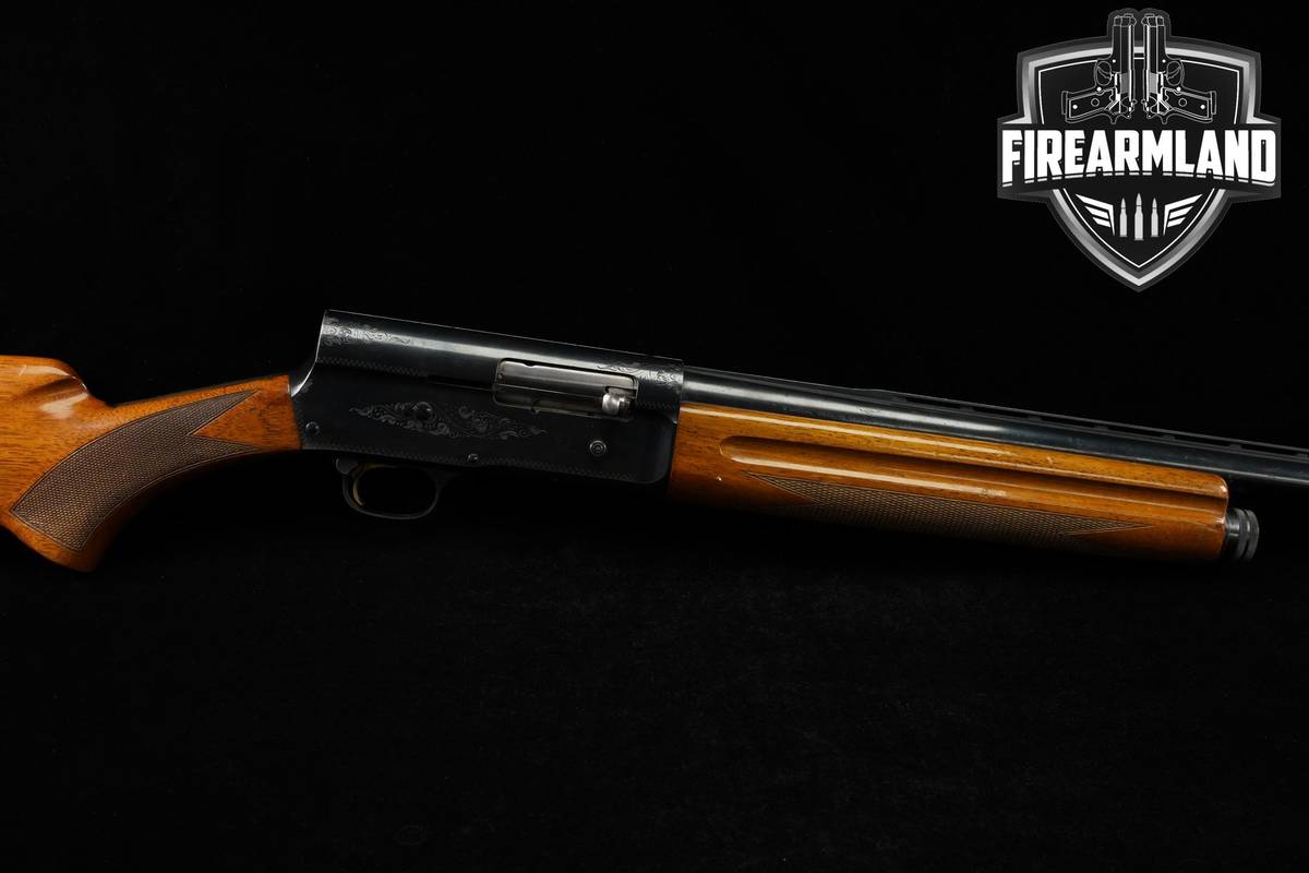 1967 Browning Auto-5 Light Twelve 12-Gauge 30" Blued A5 2 3/4" Shotgun