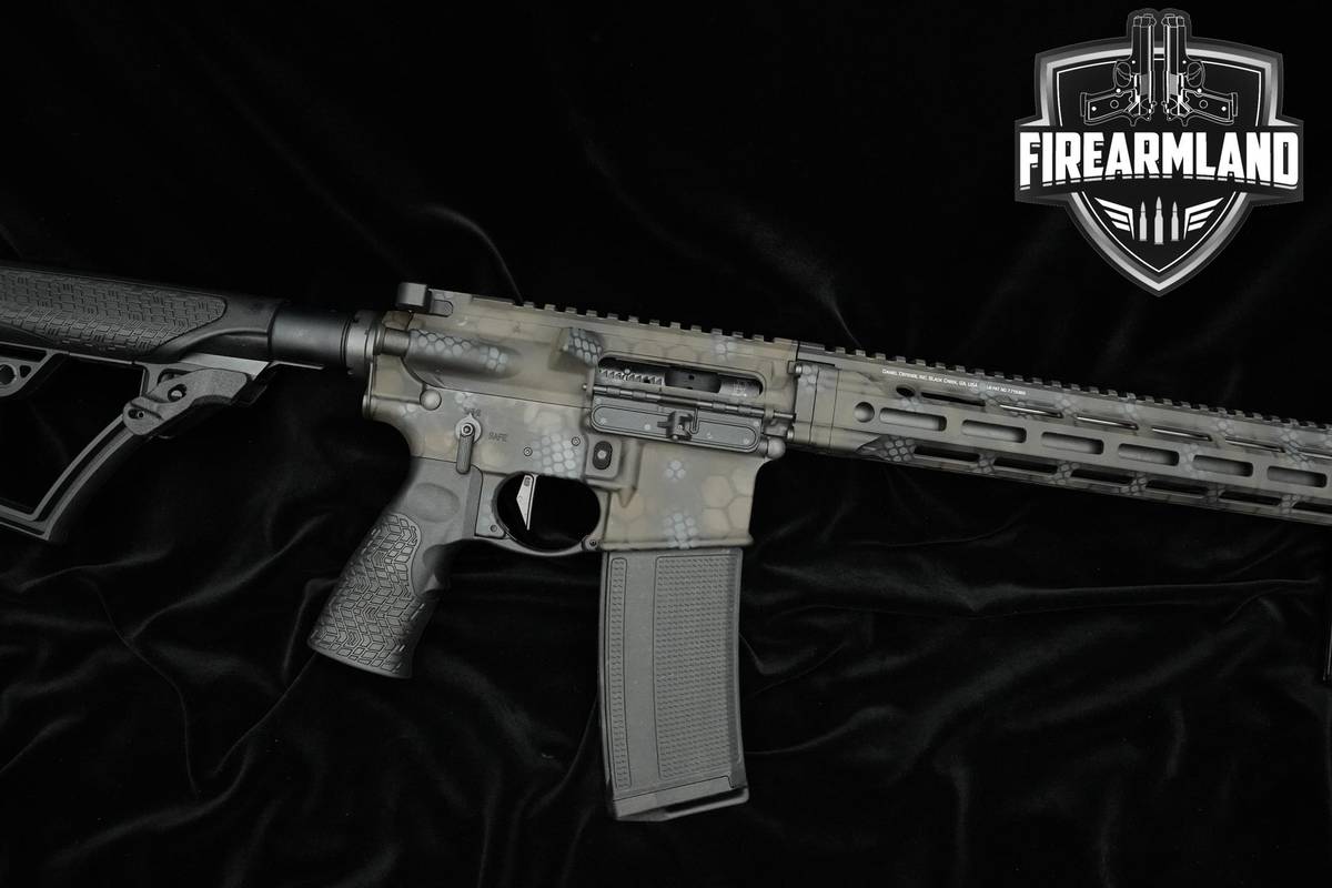 LIKE-NEW Daniel Defense DDM4 V7 PRO Rattlecan 5.56 NATO 18" AR-15 AR15 AR