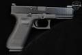 Glock 17 Gen5 9mm Luger Black in Excellent Condition Image 3