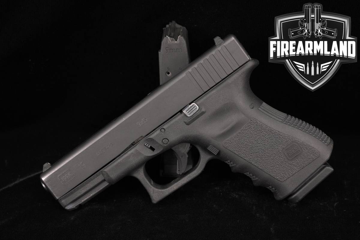 Glock 19 Gen3 G19 Gen 3 9mm 4.02 +2 MAGS