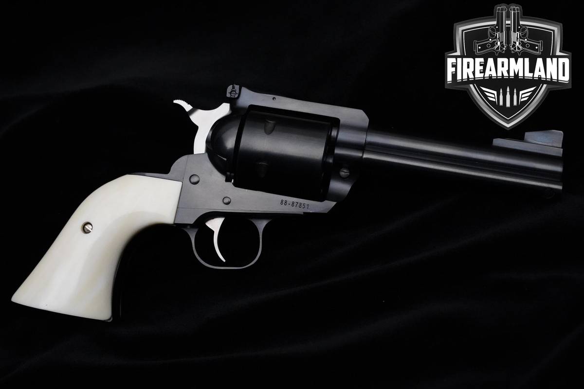 Sturm Ruger New Model Super Blackhawk 44 Magnum 4.62" Blued +ORIG CASE