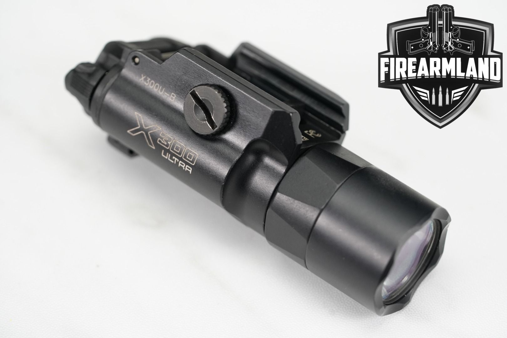 SureFire X300 Ultra X300U-A 1,000 Lumens 11,300 Candela | Sold