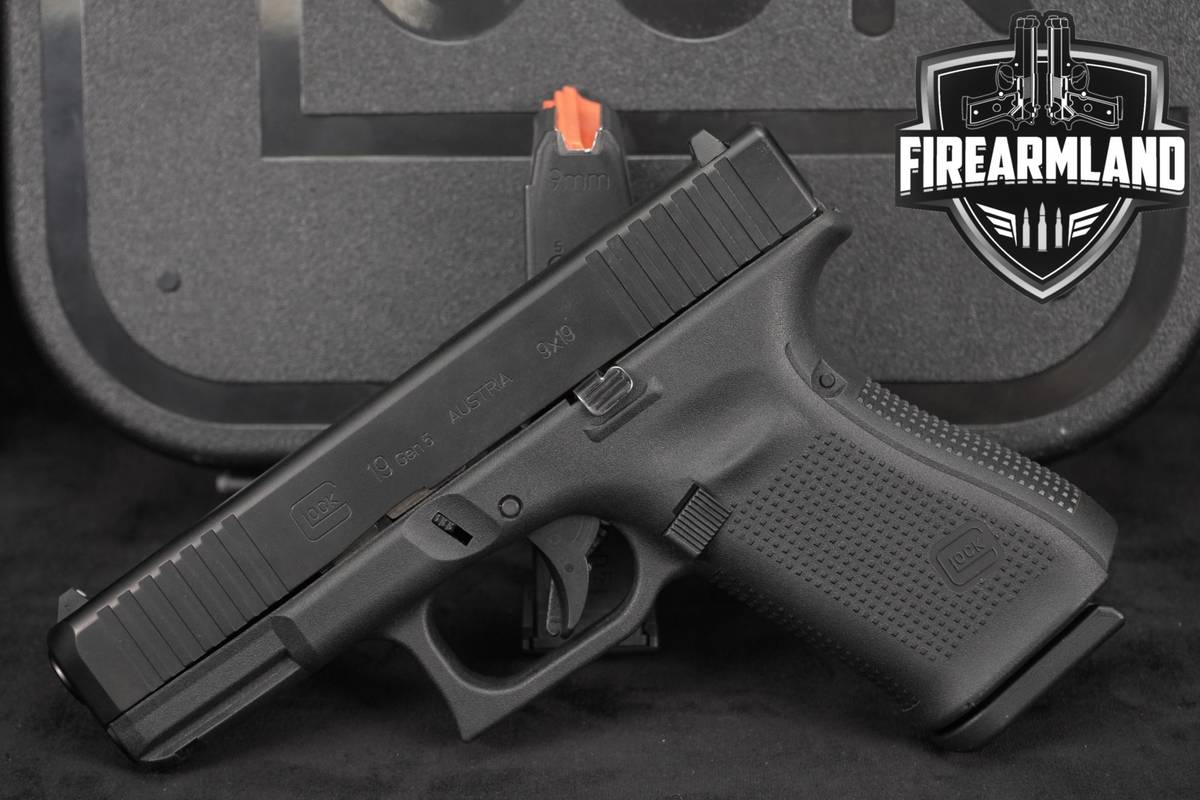 Glock 19 Gen5 G19 Gen 5 9mm 4.02 +2 MAGS, ORIG CASE