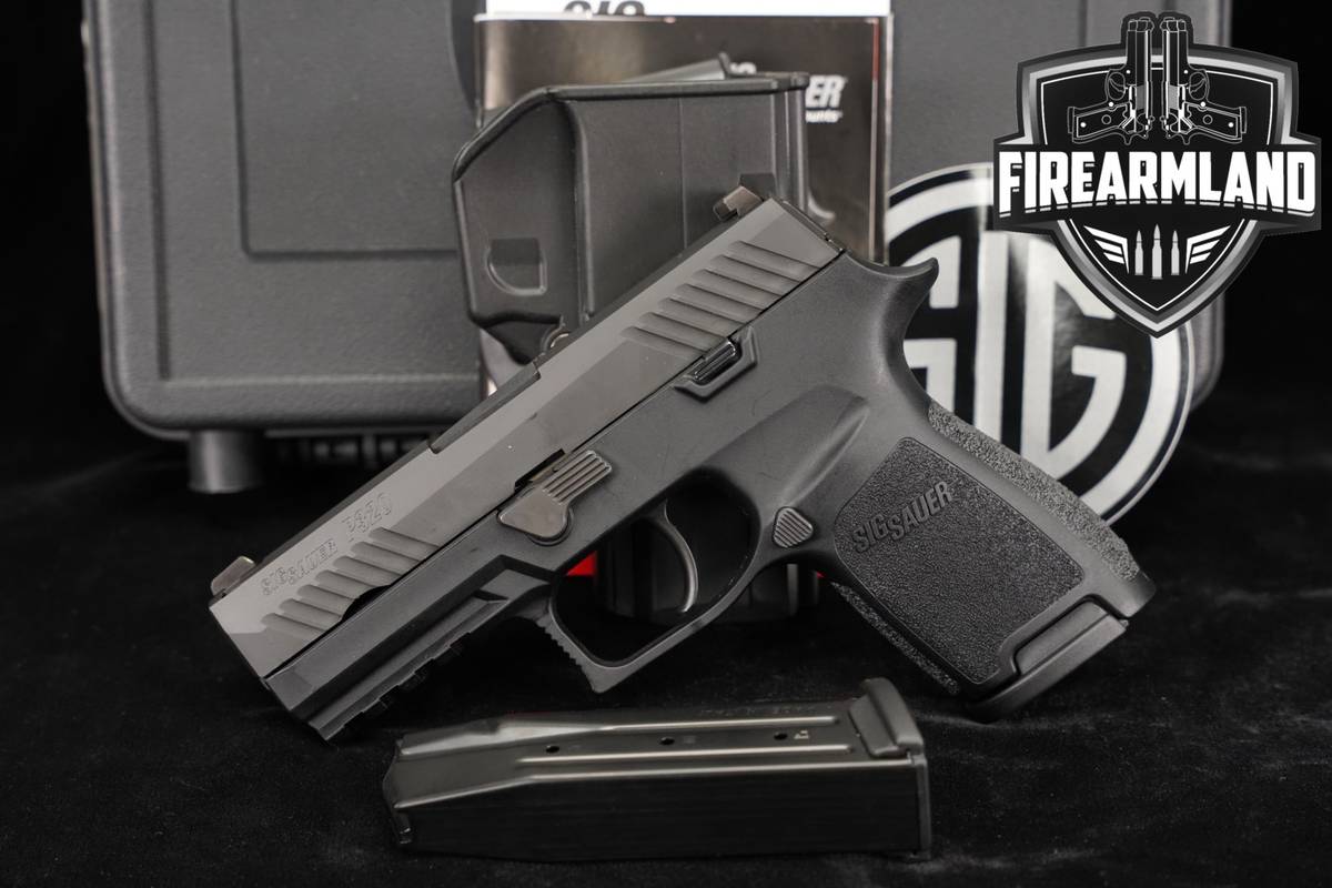 Sig Sauer P320 Compact 9mm 3.9" P 320 +2 MAGS, ORIG CASE & HOLSTER