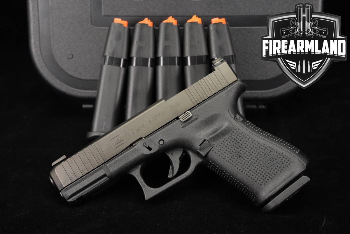 Glock 19 Gen5 MOS G19 Gen 5 9mm 4.02 +6 MAGS & ORIG CASE