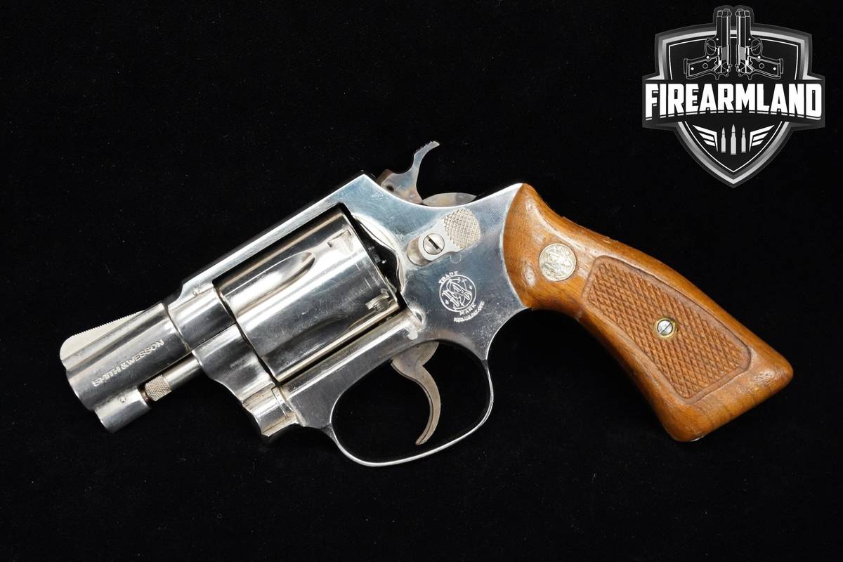 1981 Smith & Wesson Model 36 Chiefs Special 38-Special 2" Nickel S&W 36