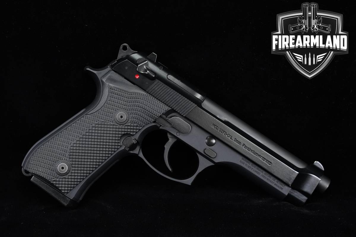 Beretta Mod 92FS 9mm 4.9" 92 FS M-9 Pattern +4 MAGS & ORIG CASE