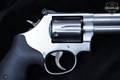 Smith & Wesson (S&W) Model 686-6 .357 Mag. Stainless Steel in Good Condition Image 4