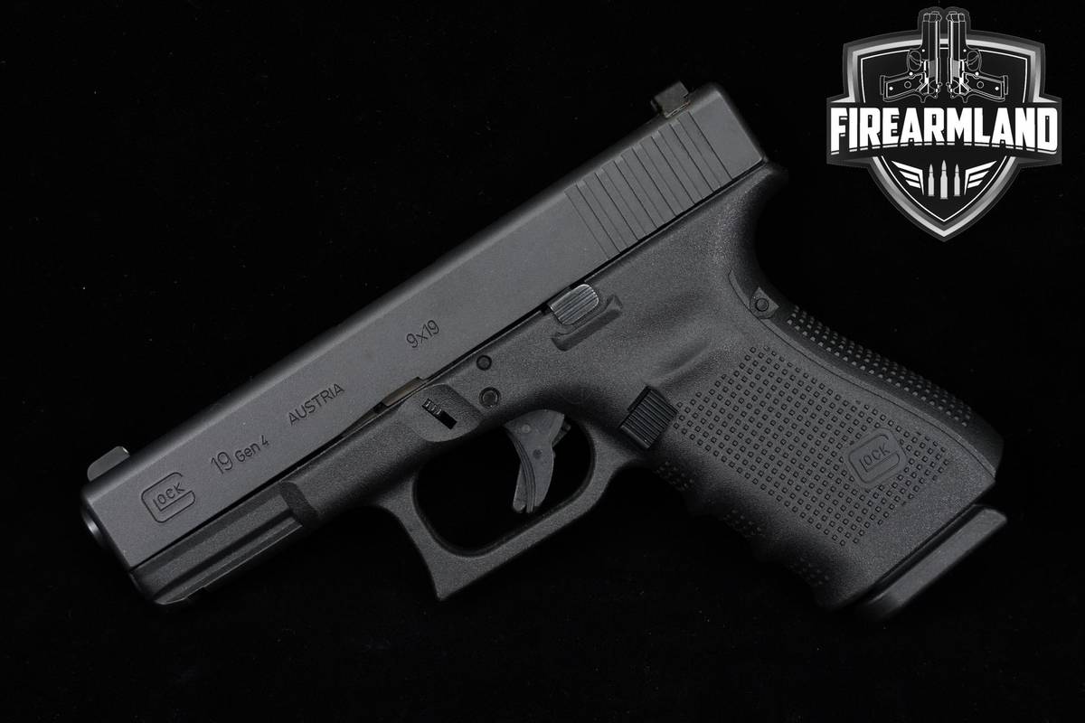 Glock 19 Gen3 9mm 4.02" G G19 Gen4 +4 MAGS & HOLSTER