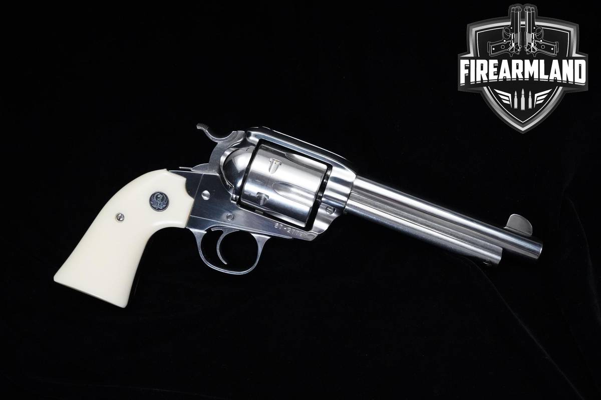 2001 Ruger Vaquero 44 Magnum High Gloss Stainless Ruger-Vaquero +ORIG CASE