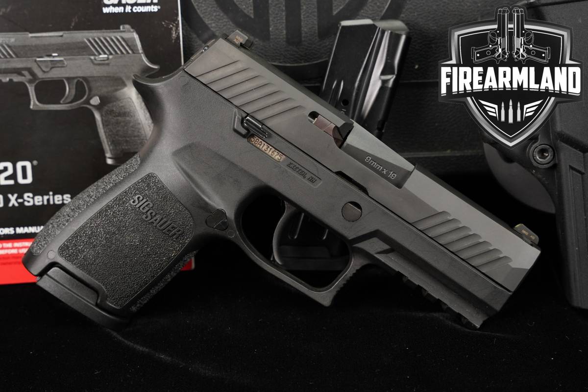 Sig Sauer P320 Compact 9mm 3.9" P 320 +2 MAGS, ORIG CASE & HOLSTER