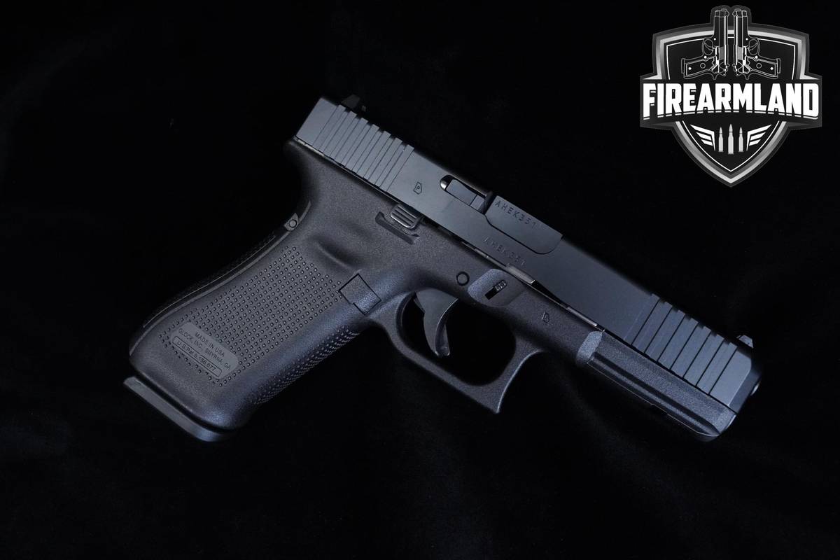Glock 17 Gen5 9mm 4.49" Glock G17 Gen-5 +3 MAGS & ORIG CASE