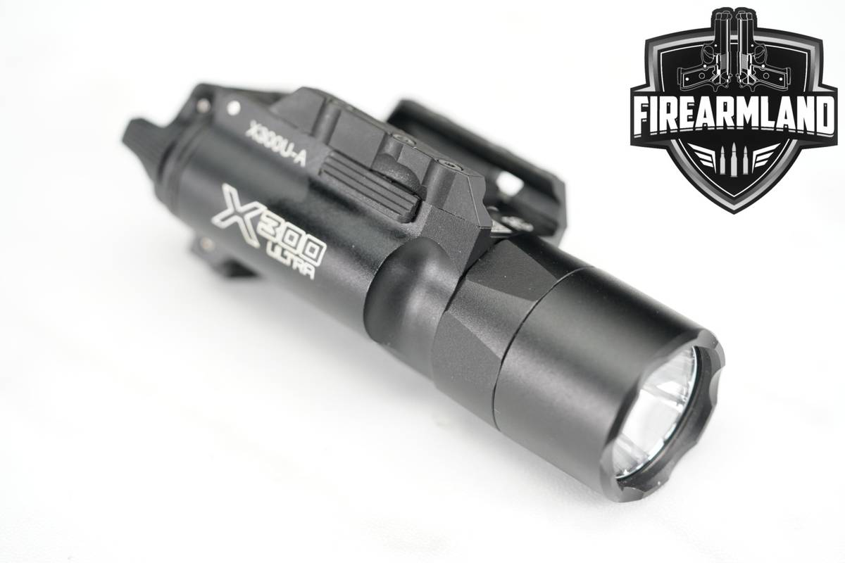 SureFire X300 Ultra 1000 Lumens & 11,300 Candela Weapon Light X-300 U