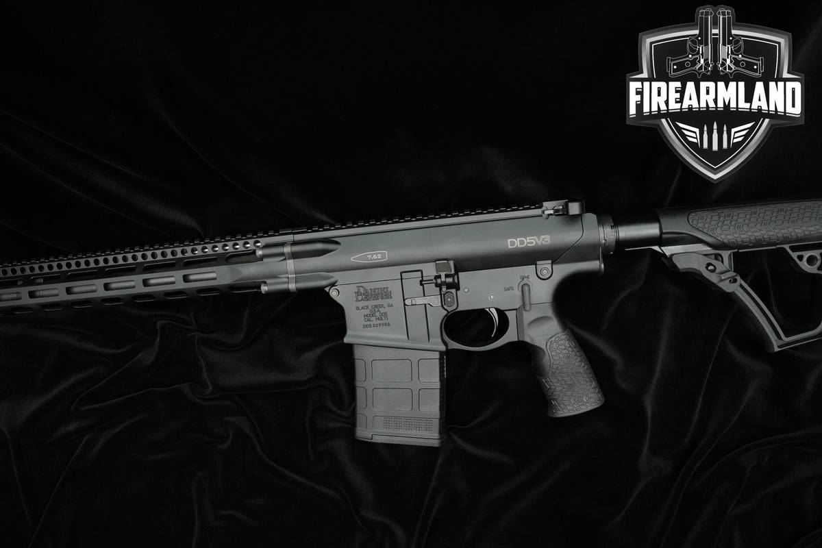 Daniel Defense DD5-V3 7.62 NATO 16" AR-10 Daniel Defense DD5V3 +ORIG CASE