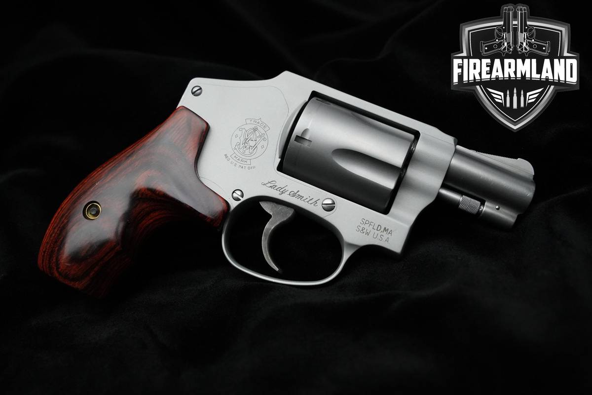 Smith & Wesson (S&W) 642-2 Lady Smith 38 Special +P 1.88" 642-2 S&W HOLSTER