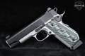 Dan Wesson V-Bob Valor Series .45 ACP Two-Tone Stainless in Excellent Condition Image 4