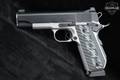 Dan Wesson V-Bob Valor Series .45 ACP Two-Tone Stainless in Excellent Condition Image 5