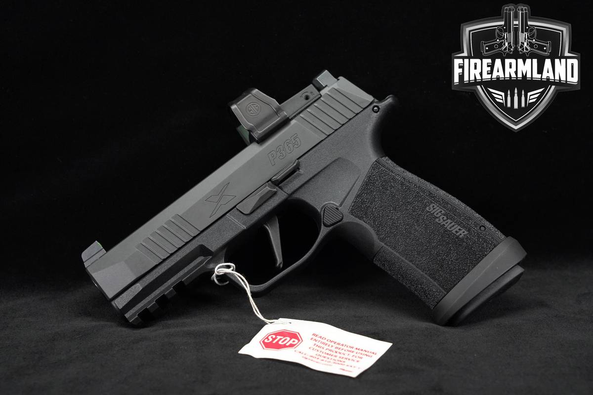 LNIB Sig Sauer P365 XMacro 9mm P-365 +3 MAGS, OG CASE & ROMEOZero Elite