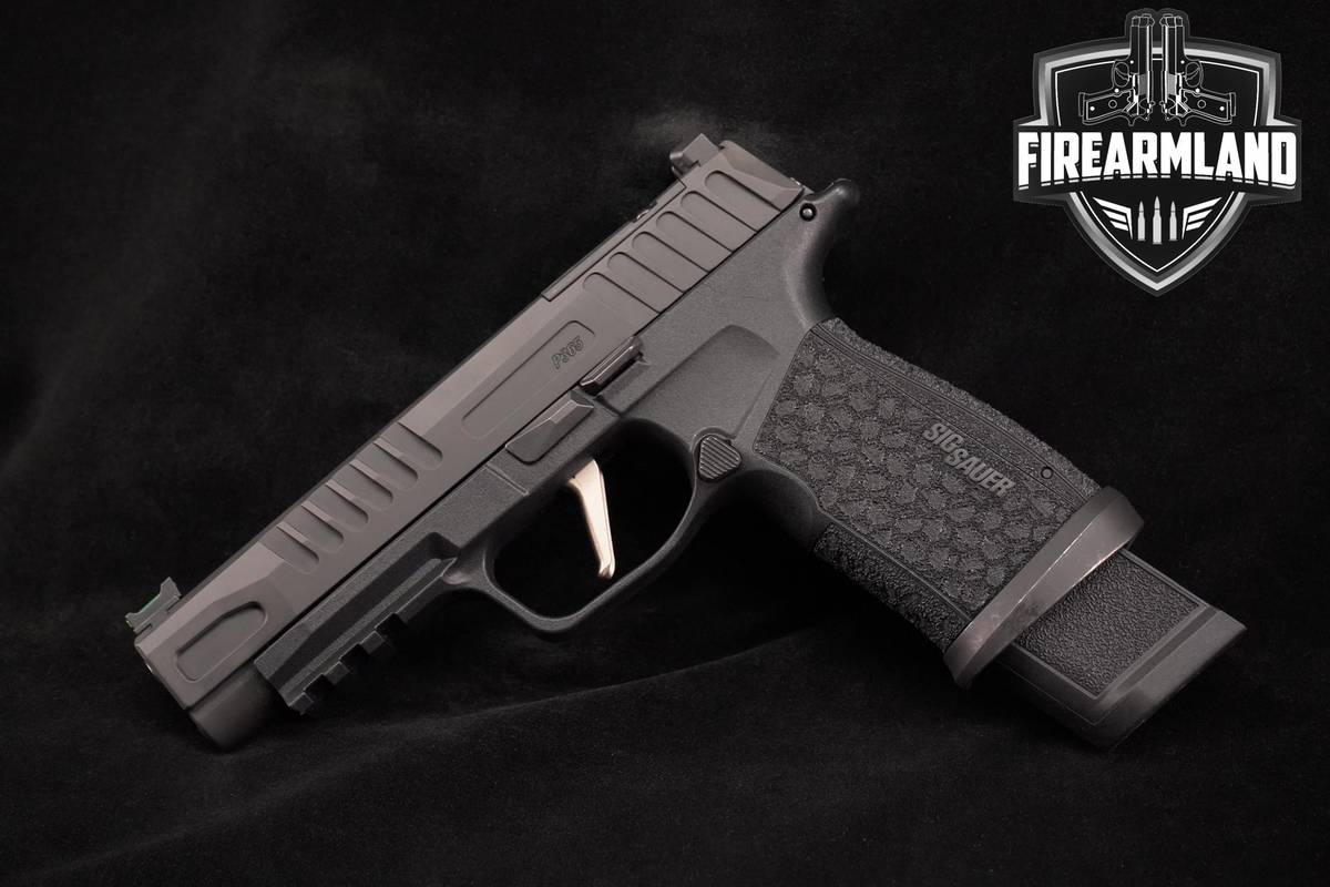 Sig Sauer P365 FUSE 9mm P-365 +4 MAGS & CASE
