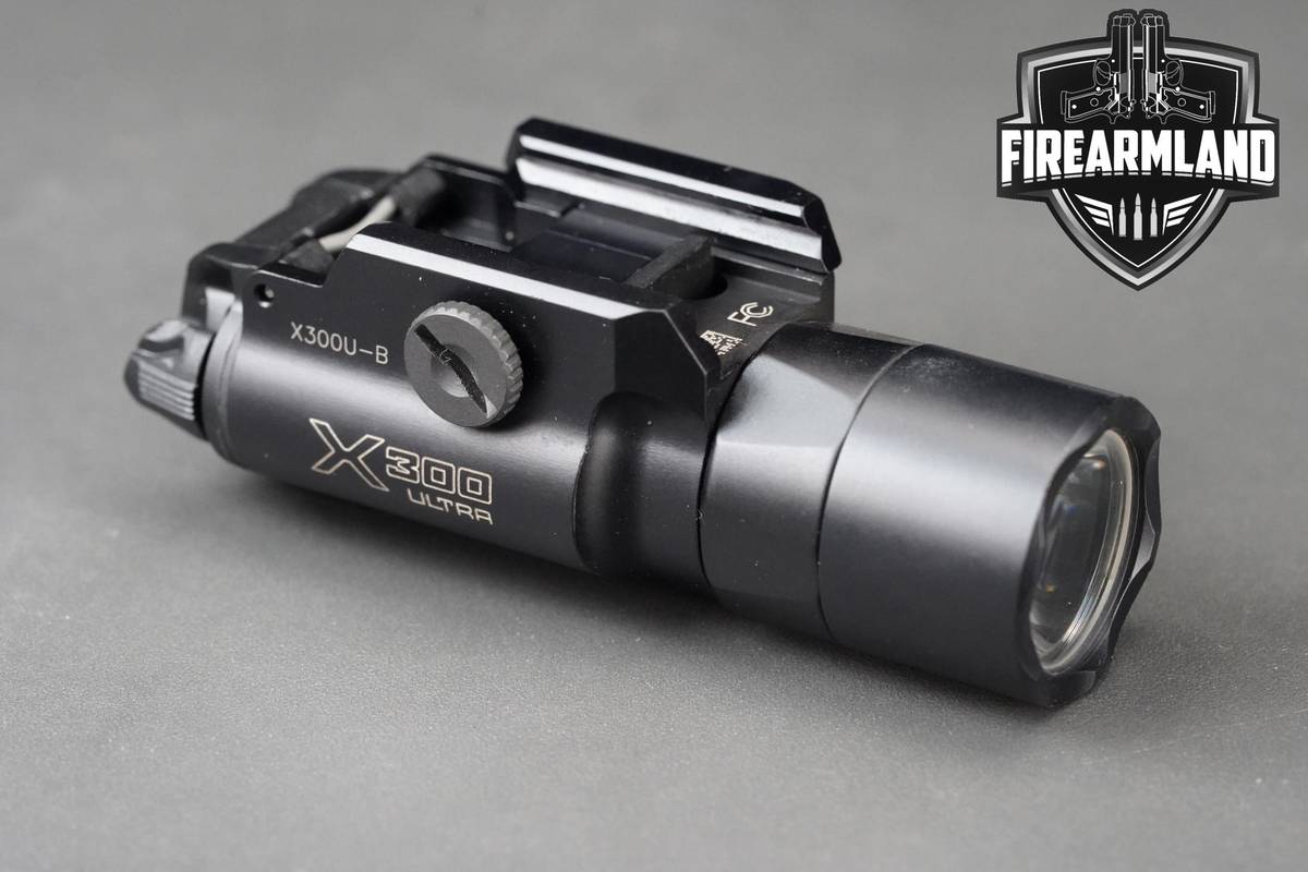 SureFire X300 Ultra X300U-B SureFire X-300 TACTICAL WEAPON LIGHT