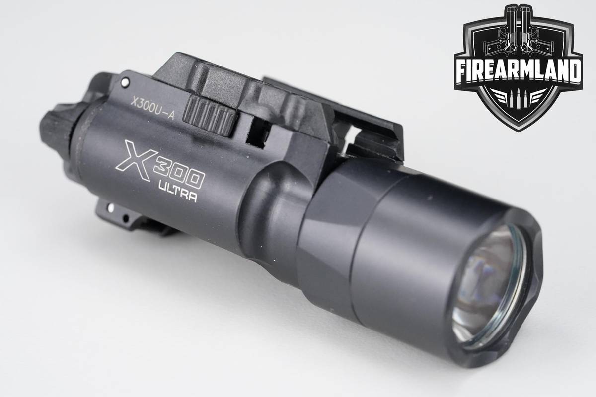 SureFire X300 Ultra 1000 Lumens Weapon Light X300U-A