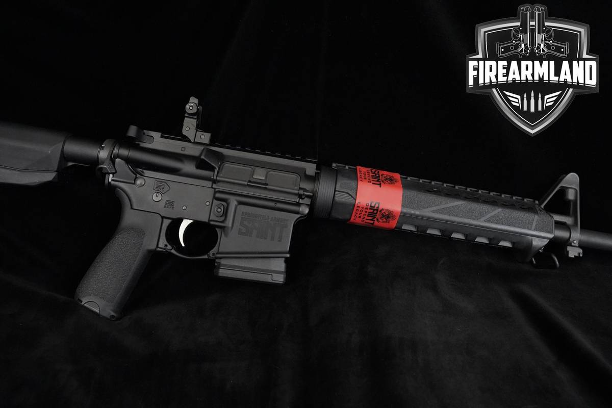 Springfield Armory Saint 5.56 NATO 16" Springfield Saint 4 MAGS & ORIG CASE
