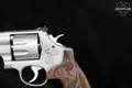 Smith & Wesson (S&W) 627-5 Performance Center .357 Mag. Stainless Steel in Excellent Condition Image 5