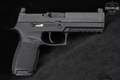 Sig Sauer P320 Full-Size 9mm Luger Black in Excellent Condition Image 4