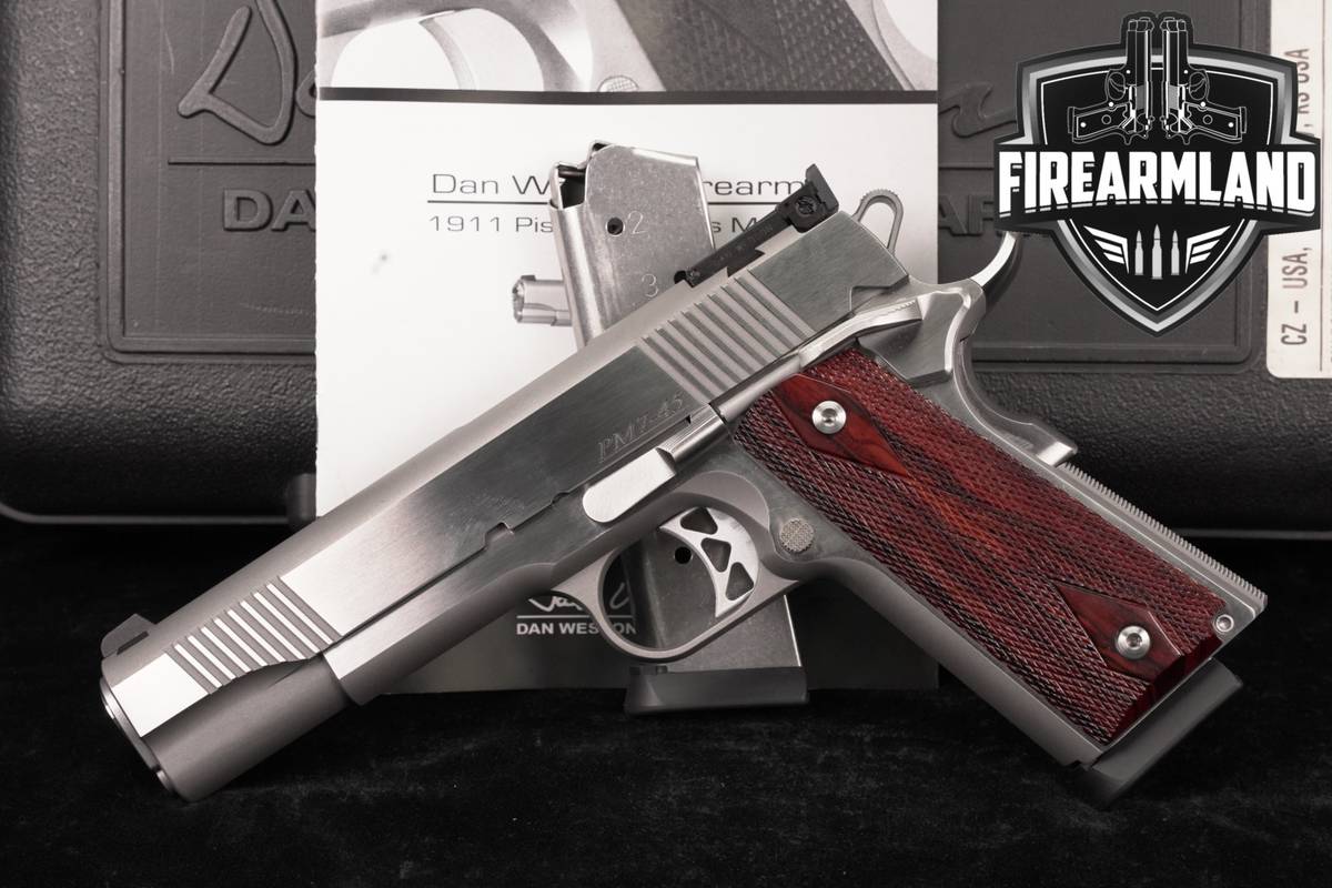 Dan Wesson Pointman PM-7 45 ACP 1911 5 Stainless PM7 +2 MAGS & ORIG CASE