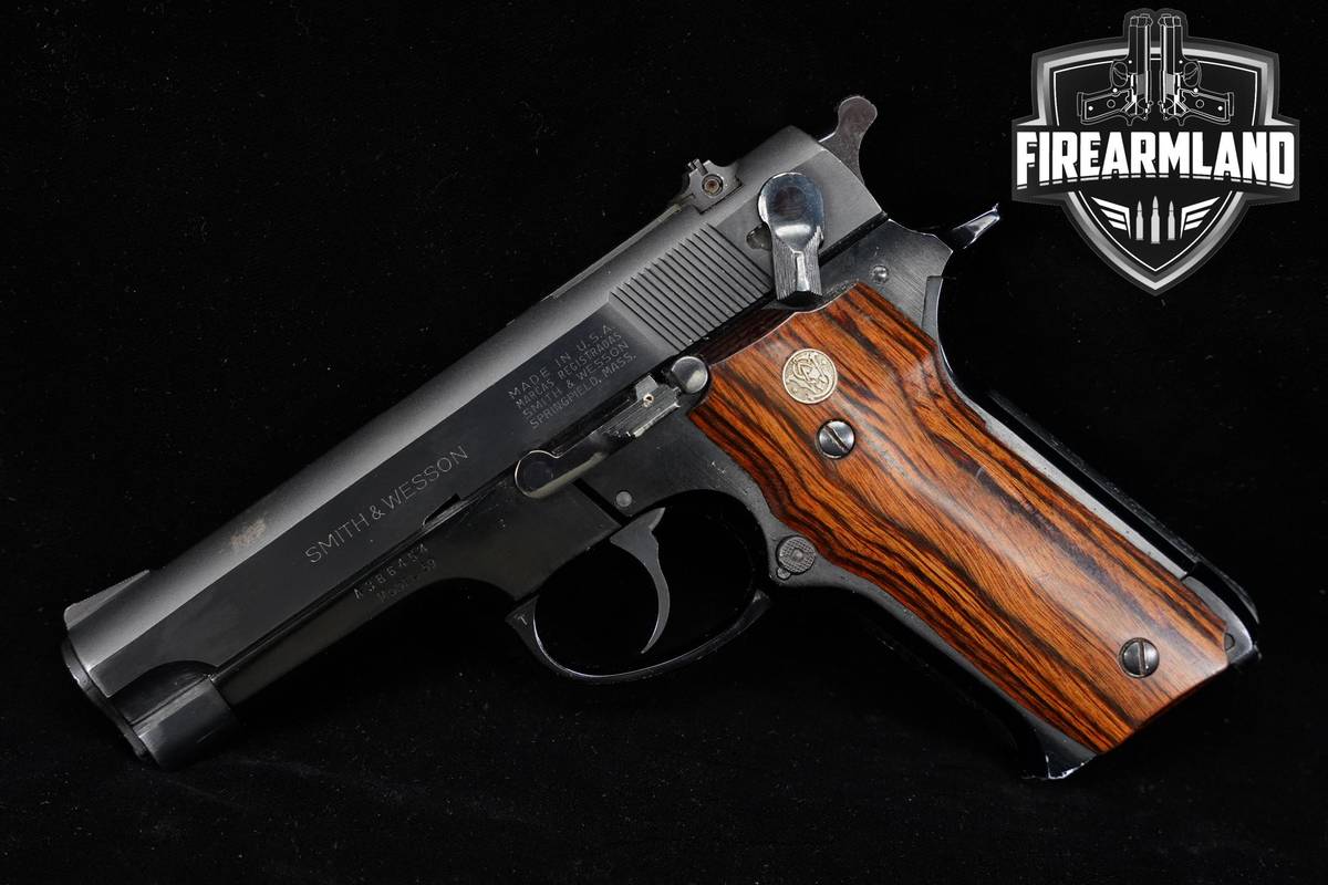 1977-1978 Smith & Wesson Model 59 9mm 4" Blued +2 MAGS