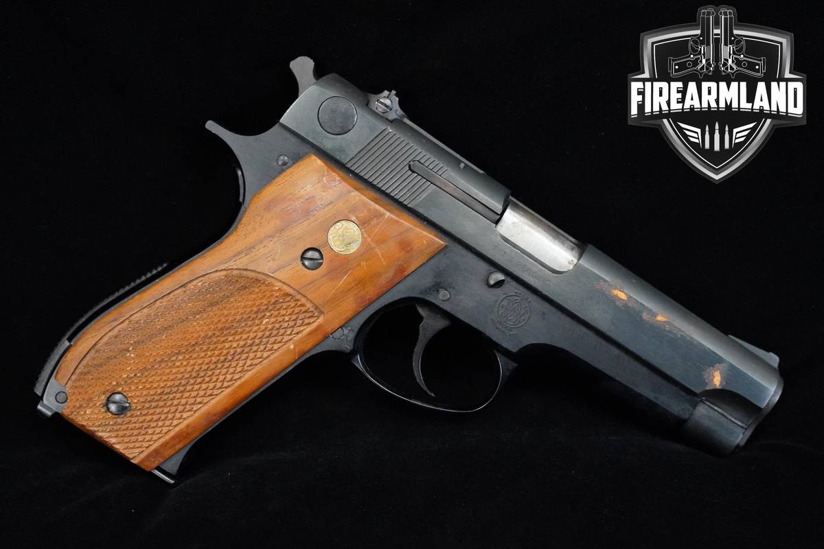 Smith & Wesson (S&W) Model 39-2 9mm 4" Blued S&W 39-2 DA/SA