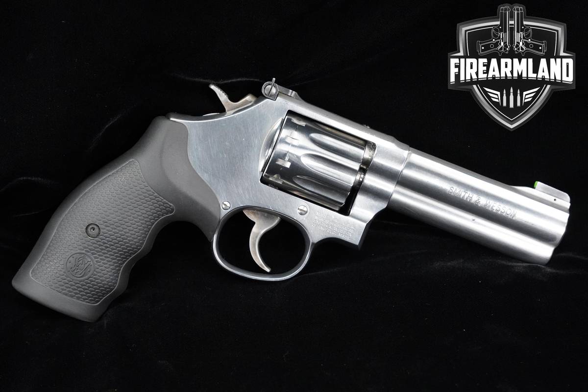 Smith & Wesson Model 617-6 DA-SA 22LR 4" Stainless +ORIG CASE