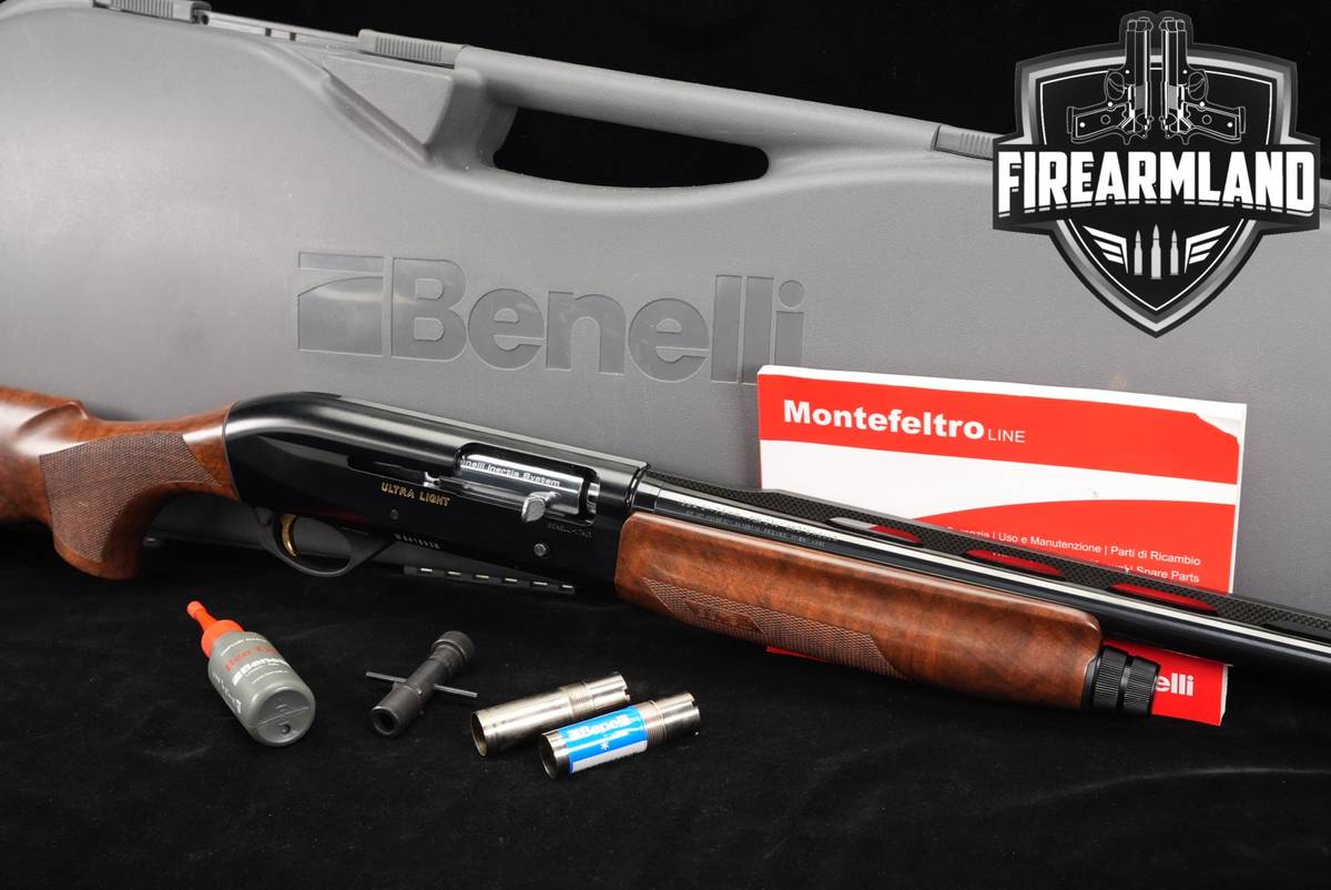 Benelli Ultra Light 12-Gauge 26" Black & Walnut +ORIG CASE