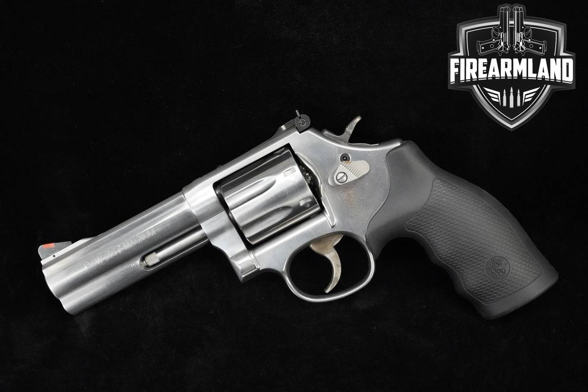 Smith & Wesson (S&W) Model 686-6 Plus 357 Magnum 4" Silver S&W 686-6 M686