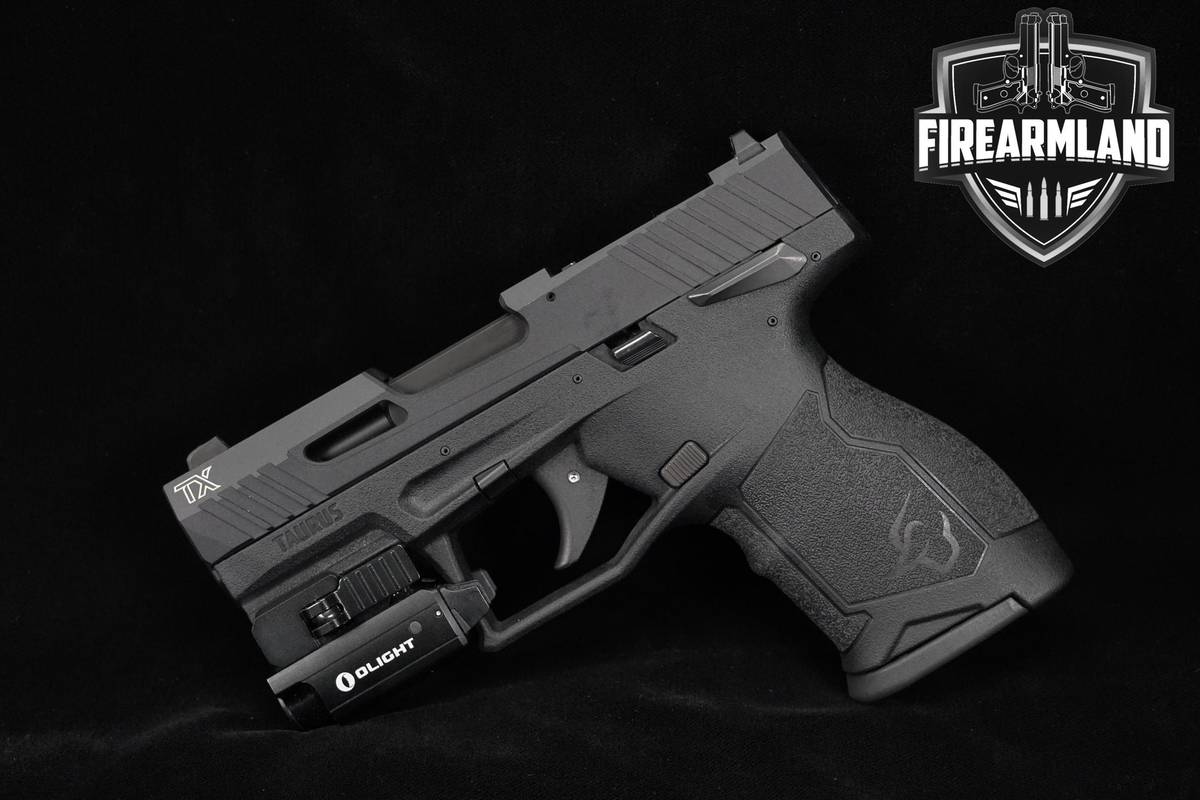 Taurus TX22 Compact 22LR 3.6" TX-22 Target Pistol +ORIG CASE & OLIGHT
