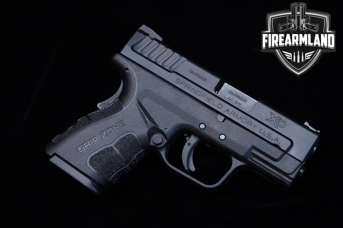 Springfield Armory XD-40 Mod. 2 Sub Compact 40 S&W 3" XD40 3 MAGS & HOLSTER
