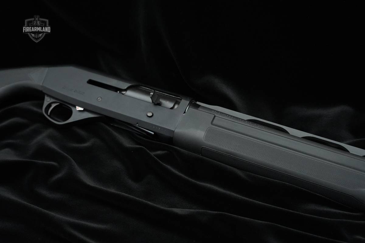 Stoeger M3000 12ga Shotgun 28" Vent Rib 3" Semi-Auto 4 Chokes M3000 Stoeger