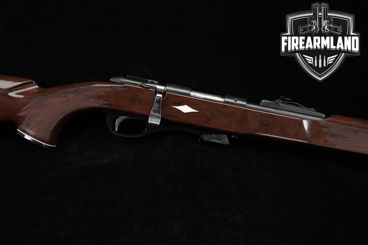 1962-64 Remington Nylon 11 Mohawk Brown 22 S/L/LR 19 5⁄8" +2 MAGS