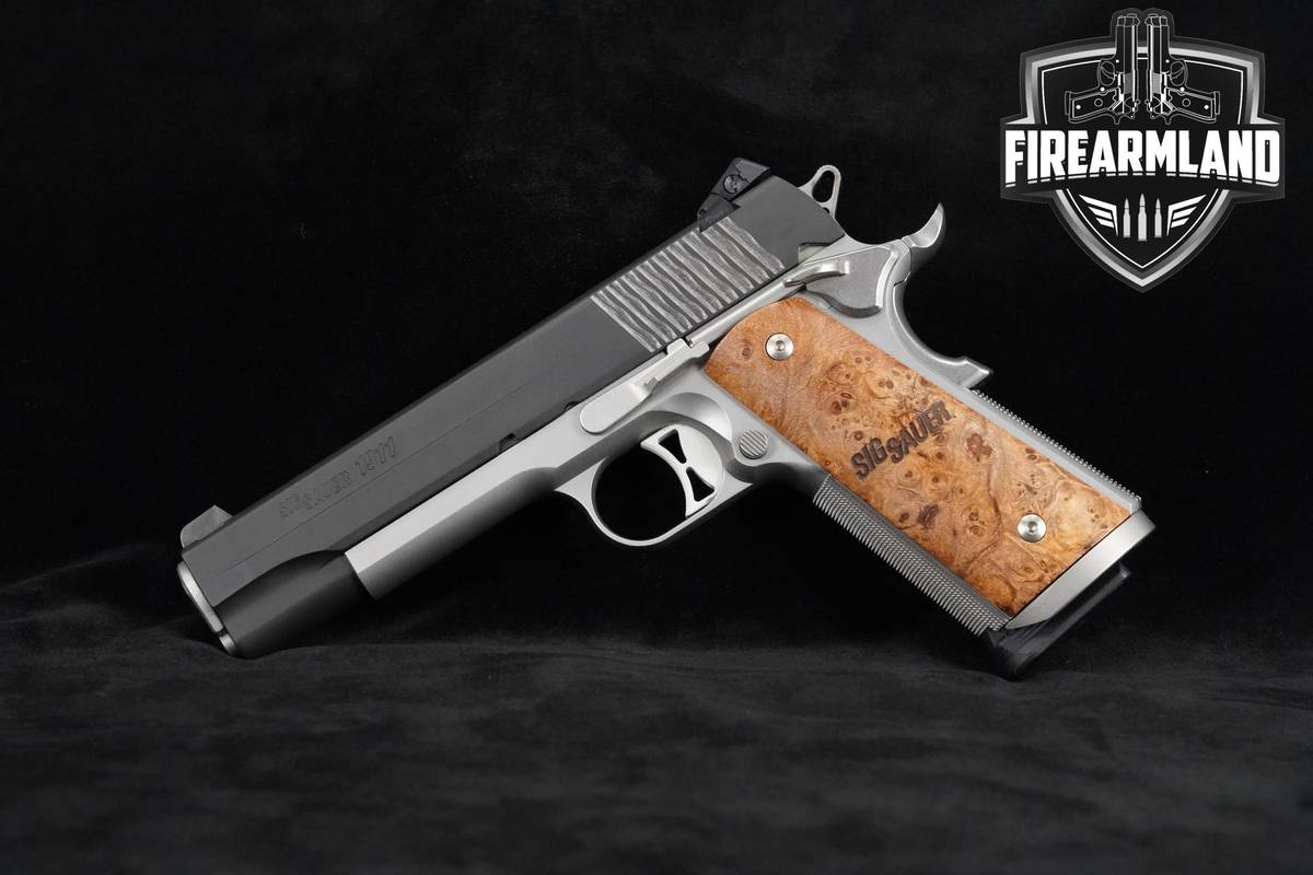Sig Sauer 1911 STX 45 ACP 1911  Two-Tone Sig-Sauer STX 1911 1911A1 OG CASE