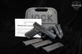 Glock 17 Gen5 9mm Luger nDLC in Excellent Condition Image 2
