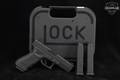 Glock G17 Gen4 9mm Luger Black in Good Condition Image 2