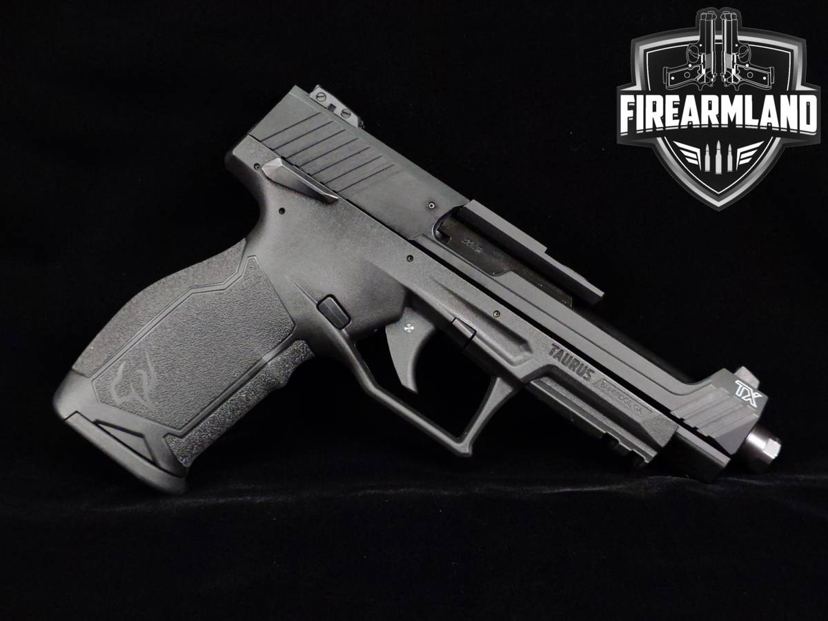 Taurus TX-22 Competition 22LR 5.25" Optic-Ready TX22 +3 MAGS & ORIG CASE