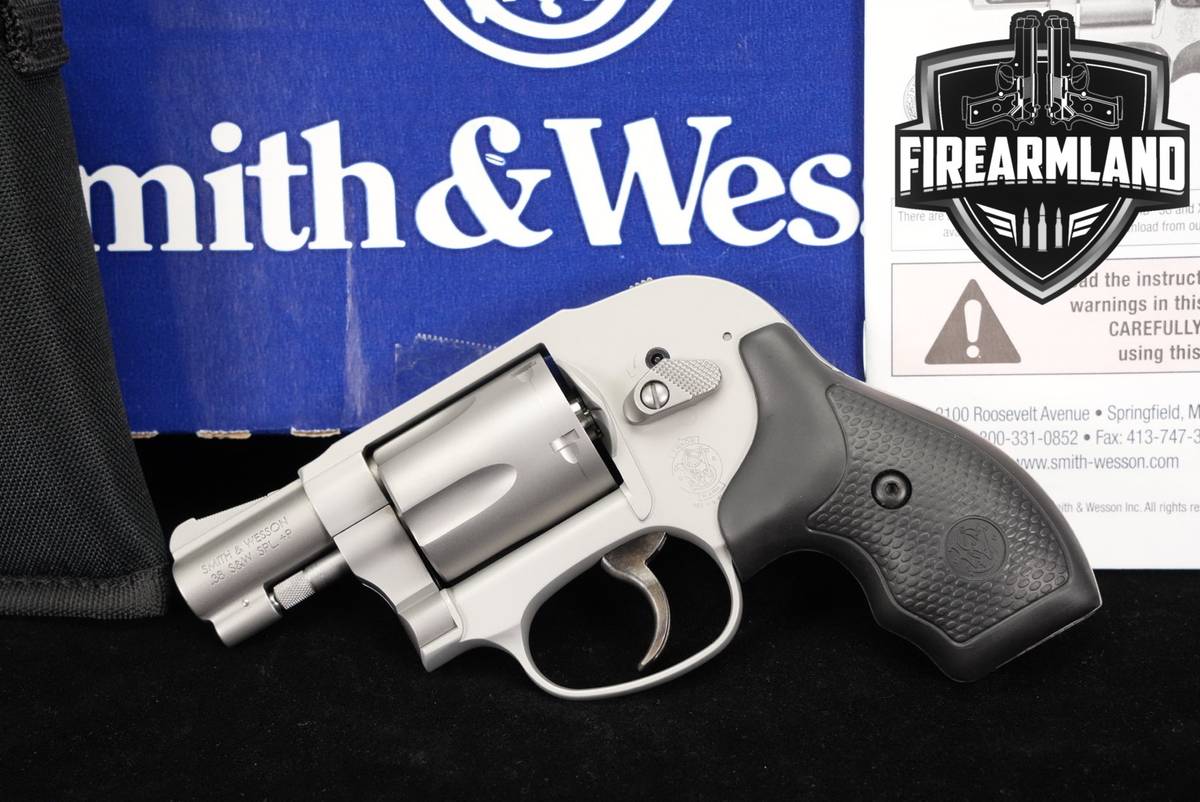 Smith & Wesson Model 638-3 Airweight S&W Stainless +ORIG BOX & HOLSTER