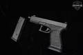 Glock 17 Gen4 9mm Luger Melonite in Good Condition Image 2